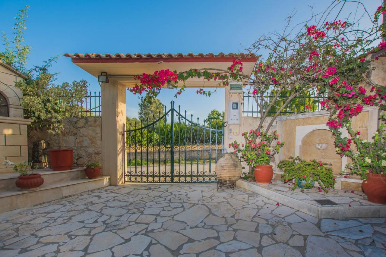 Porto Giardino Apartments Kypseli Екстер'єр фото