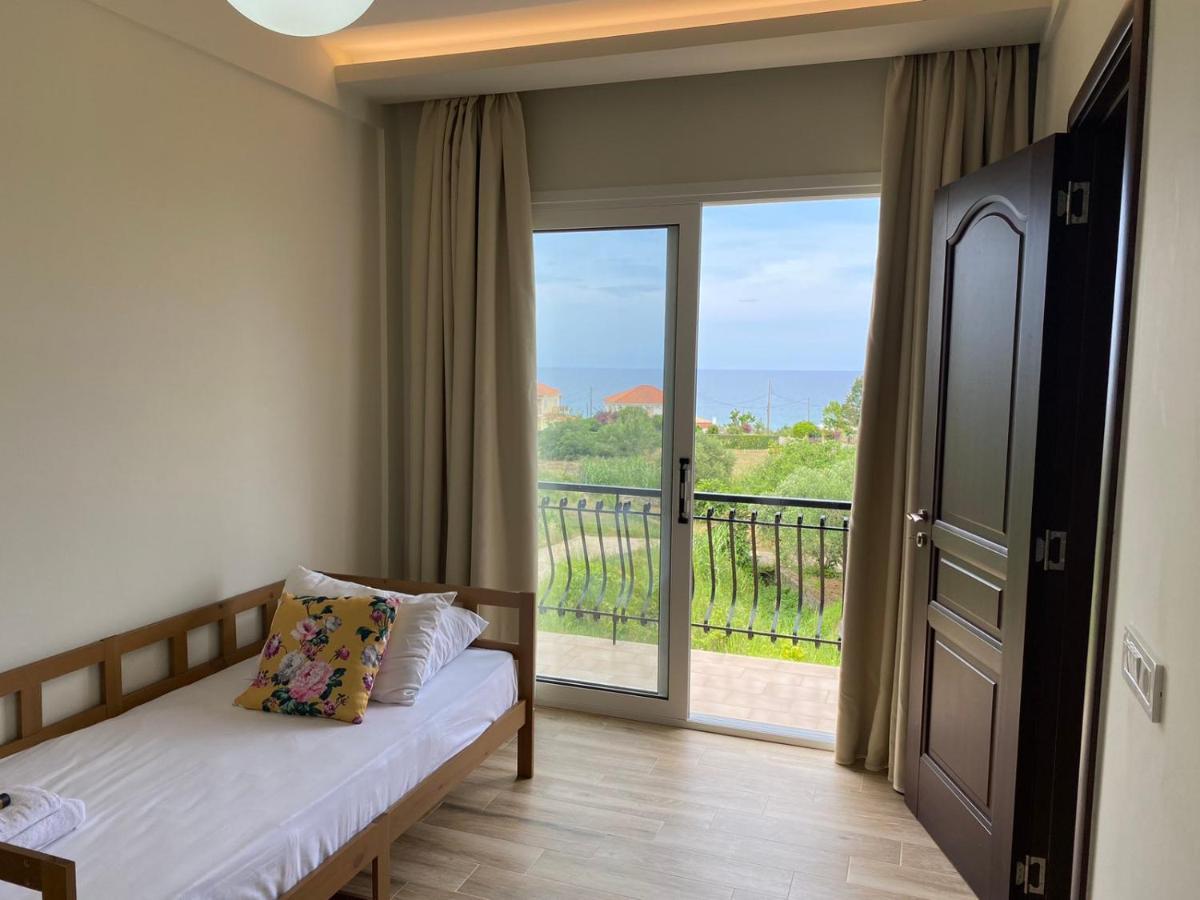 Porto Giardino Apartments Kypseli Екстер'єр фото