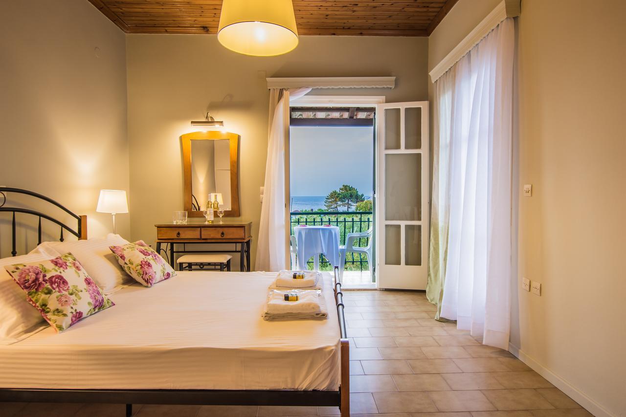 Porto Giardino Apartments Kypseli Екстер'єр фото